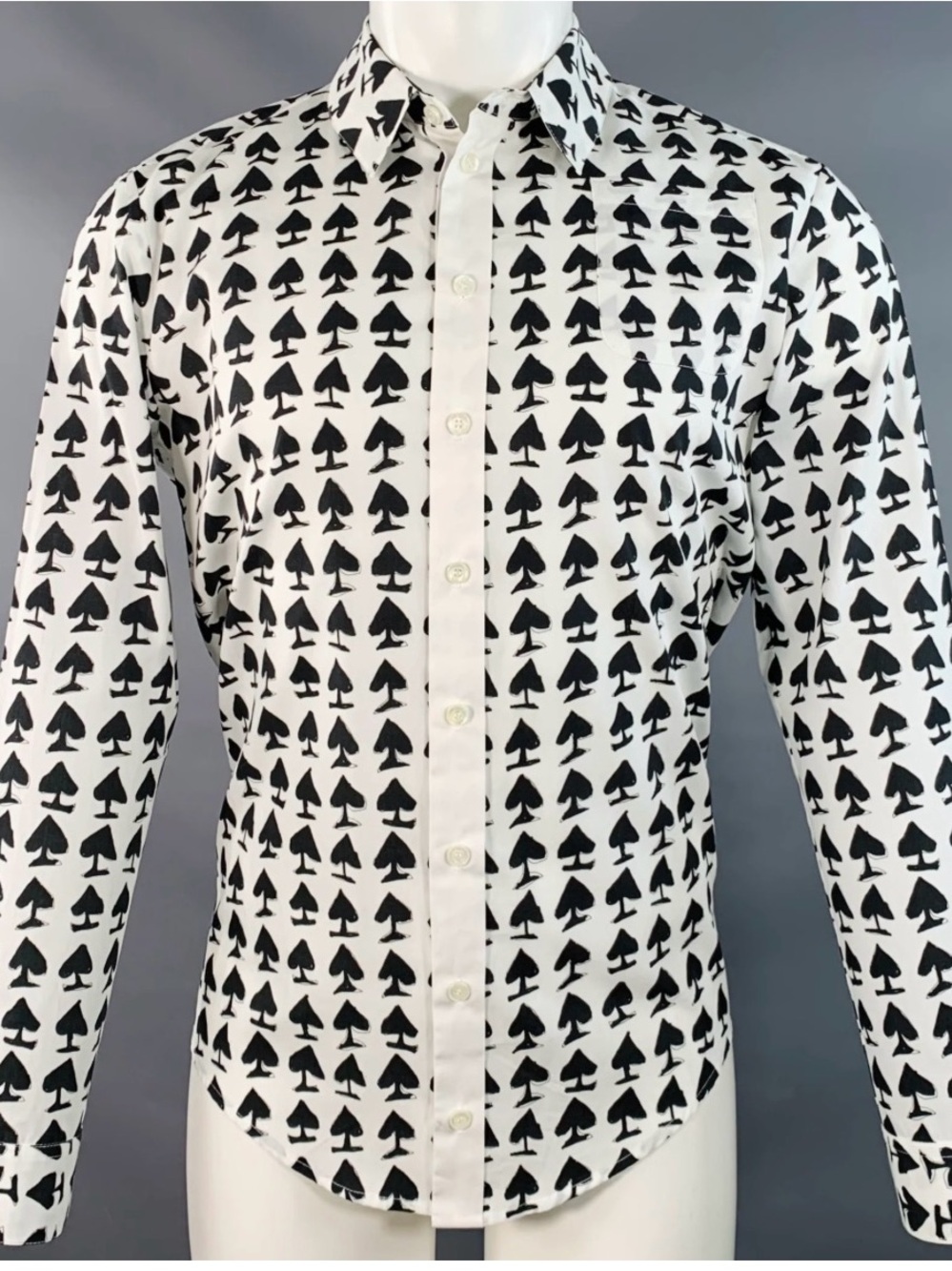 Men's Black & White Spade-Print Button-Down Shirt